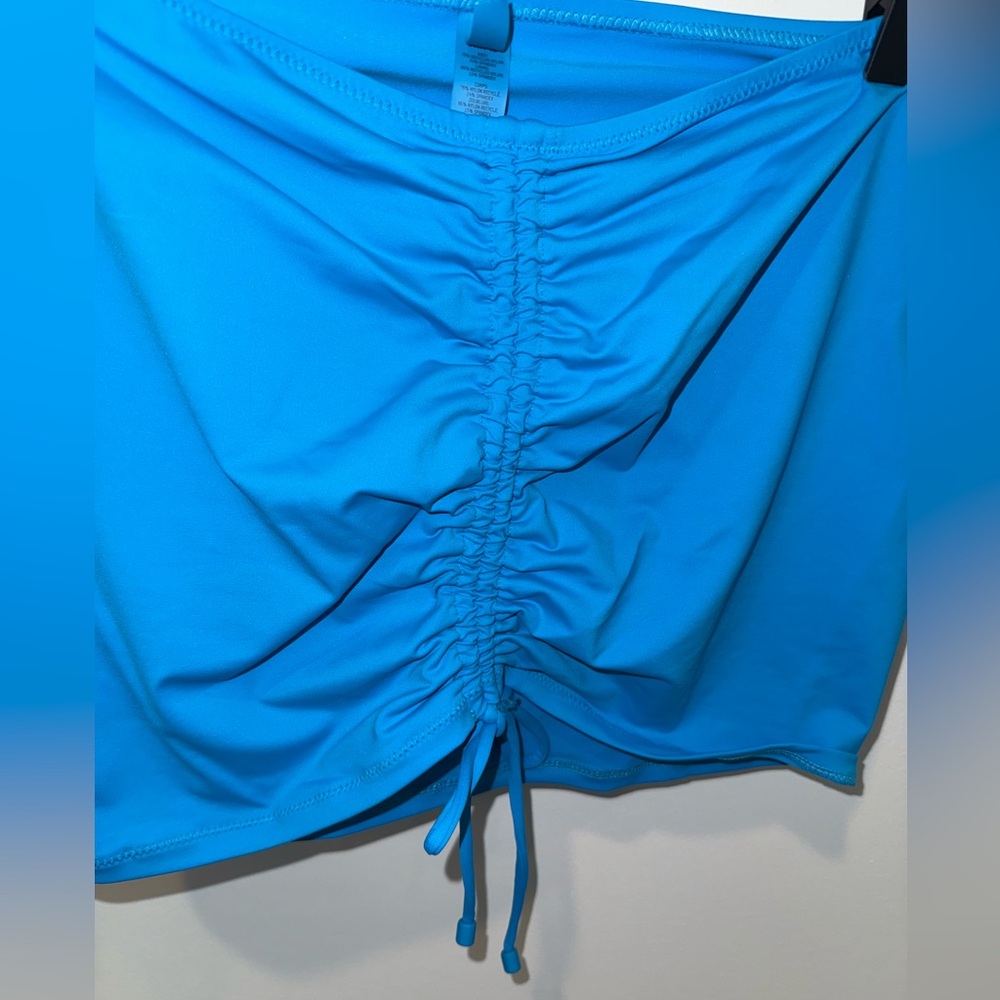 SKIMS Coverup Set: Swim Long Sleeve Shrug and Ruched Mini Skirt Turquoise - Picture 9 of 16